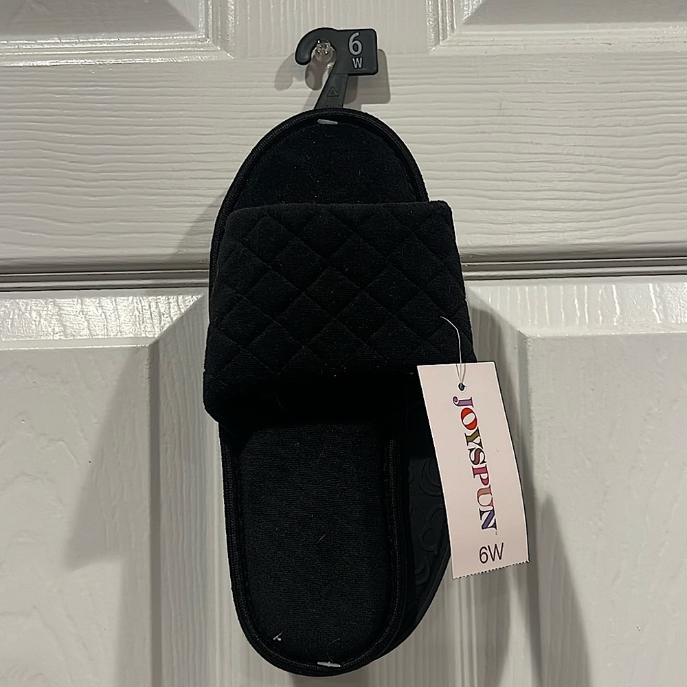 Black house slippers